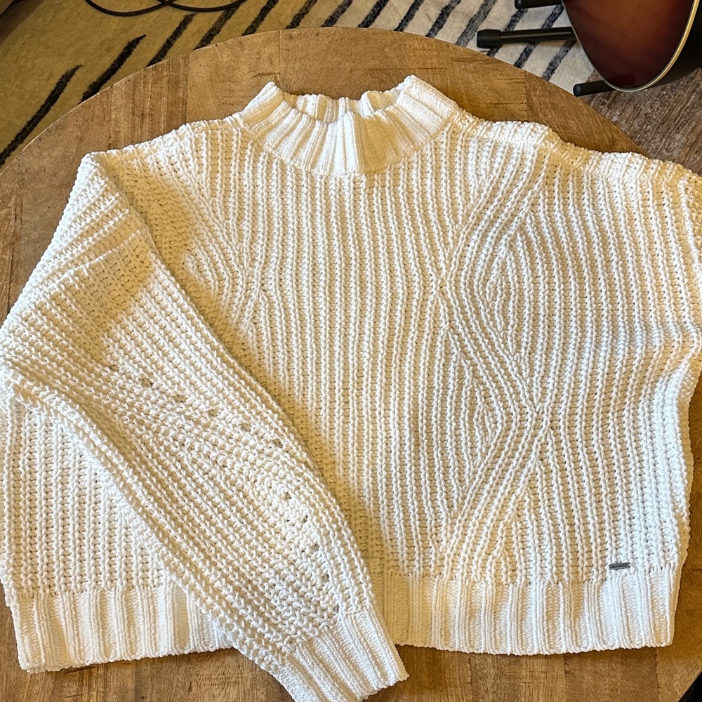 Hollister Cream Cable-Knit Sweater